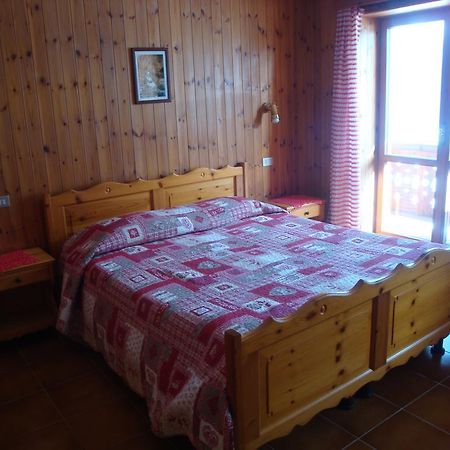 Hotel Alpe Fleurie Champoluc Eksteriør billede